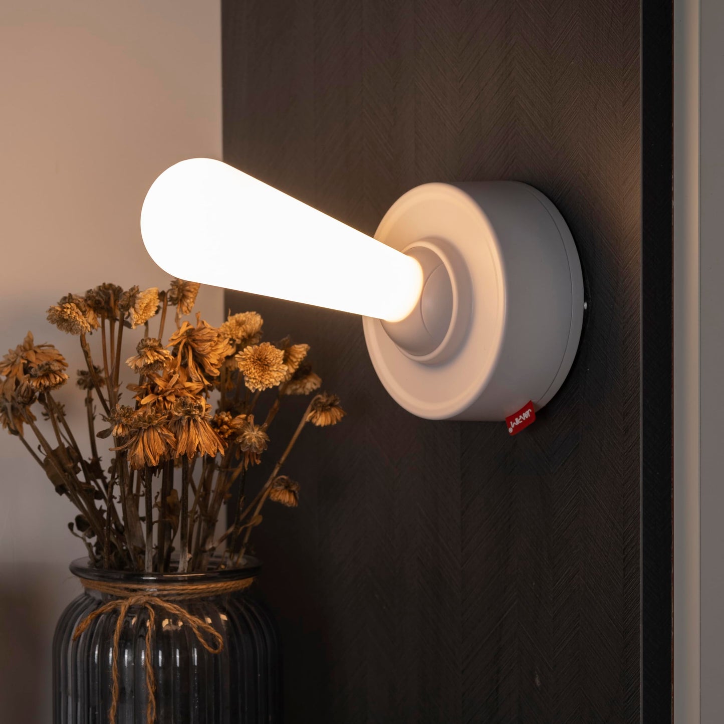 Multifunctional Lever Night Light, Suitable for Wall-Mounting and Desktop Use